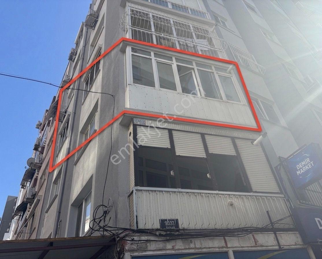 Yeşilyurt'ta Deniz Manzaralı Geniş Salonlu 2+1 Kiralık Daire - Görsel 7