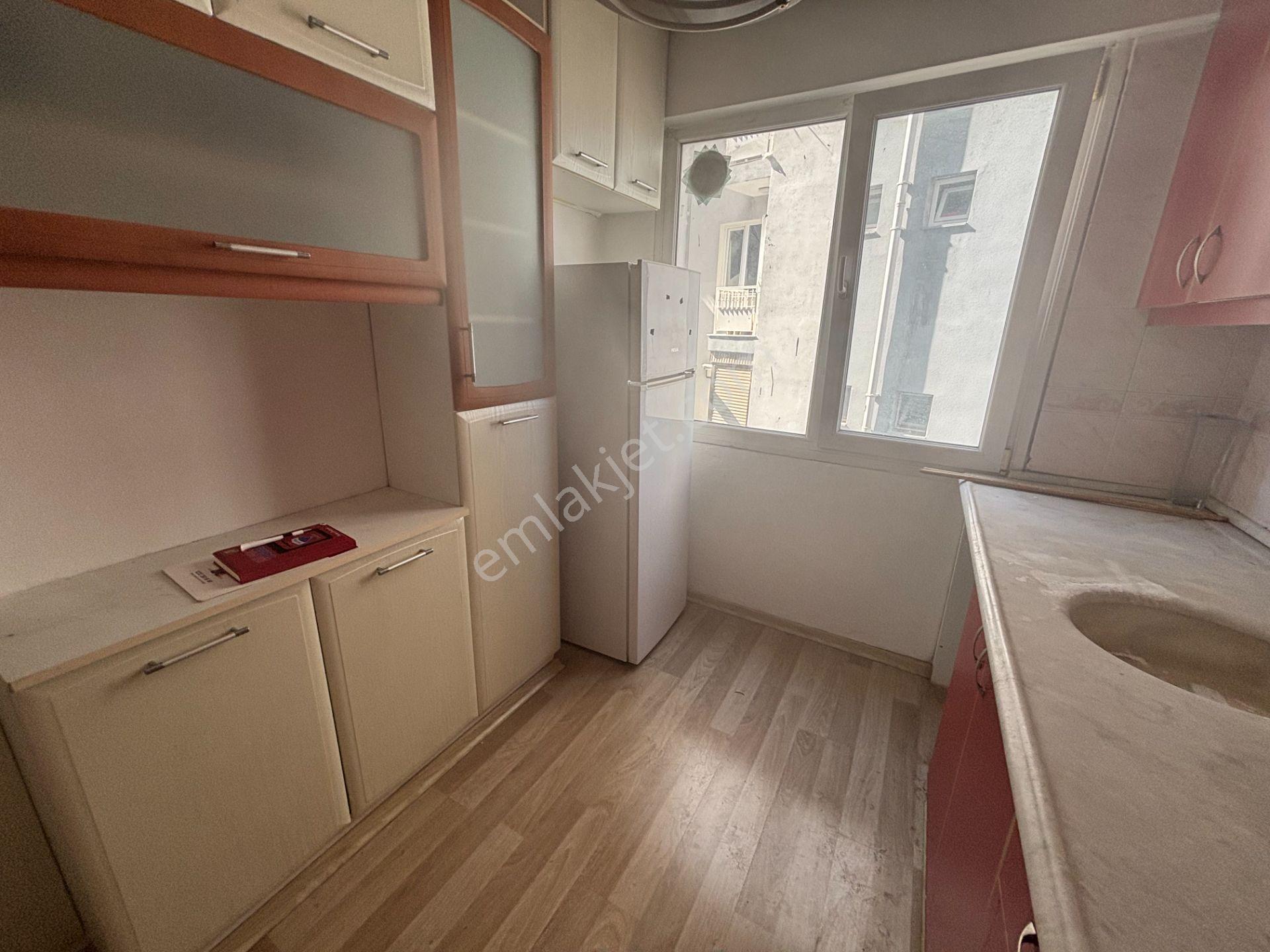 Yeşilyurt'ta Deniz Manzaralı Geniş Salonlu 2+1 Kiralık Daire - Görsel 10