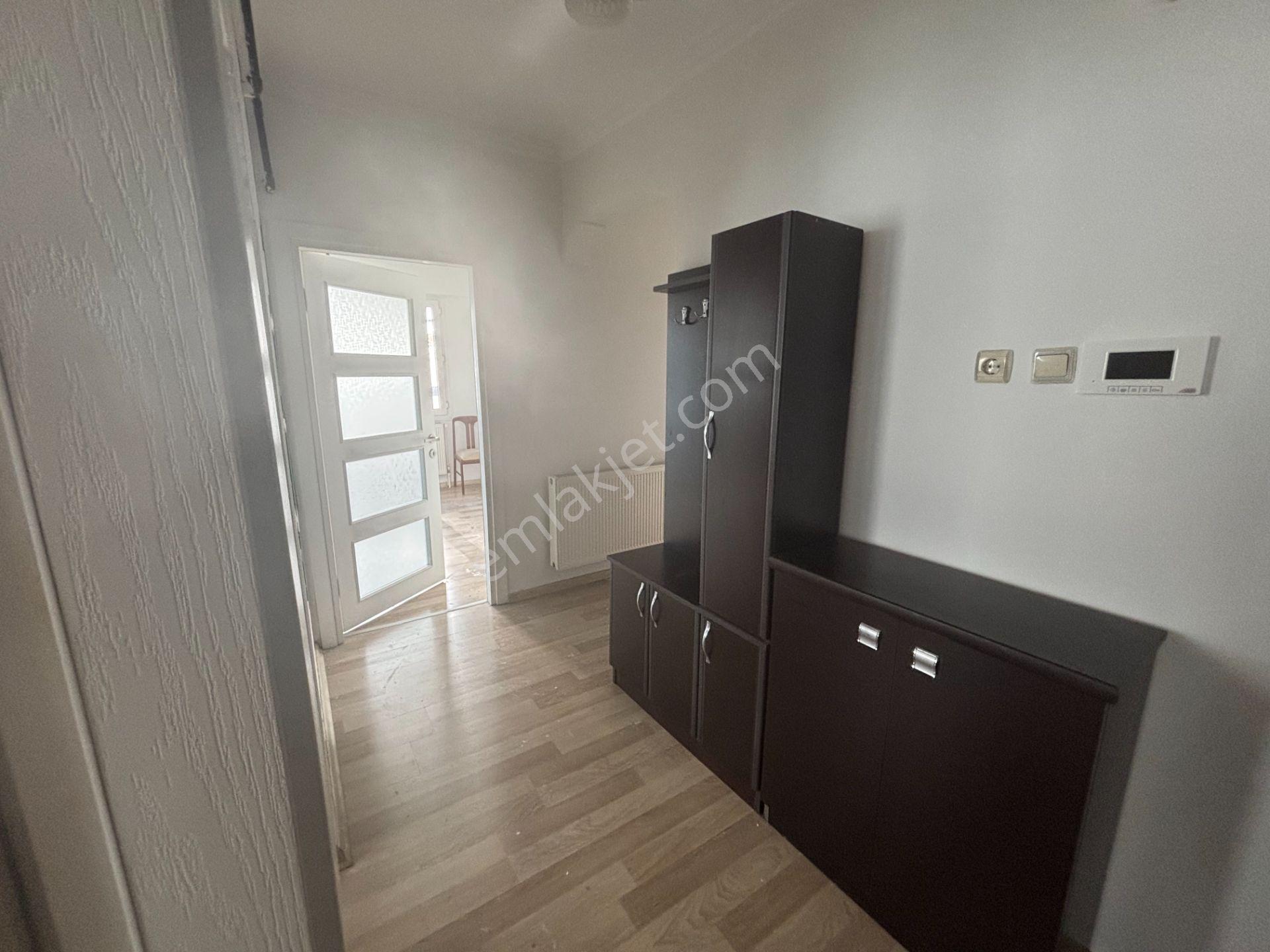 Yeşilyurt'ta Deniz Manzaralı Geniş Salonlu 2+1 Kiralık Daire - Görsel 16