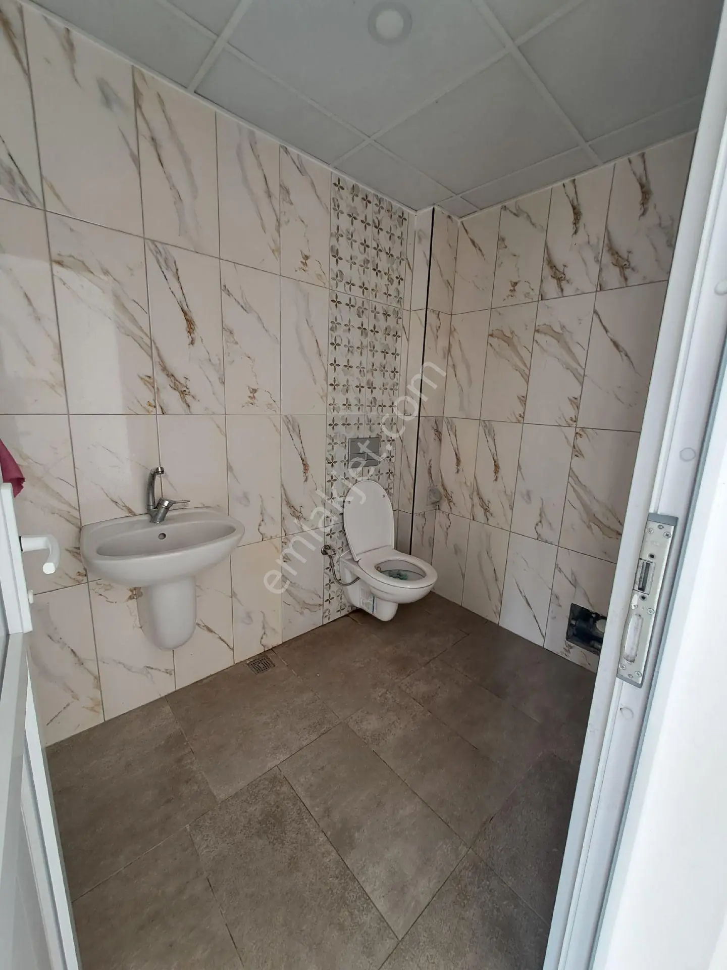 Kadıoğlu Emlak Giresun Teyyaredüzü Mah Kiralık Dükkan - Görsel 9