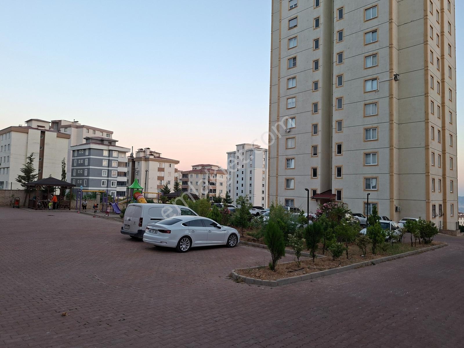 Baraj Ve Maraş Manzaralı 4+1 Kiralık Daire - Görsel 5