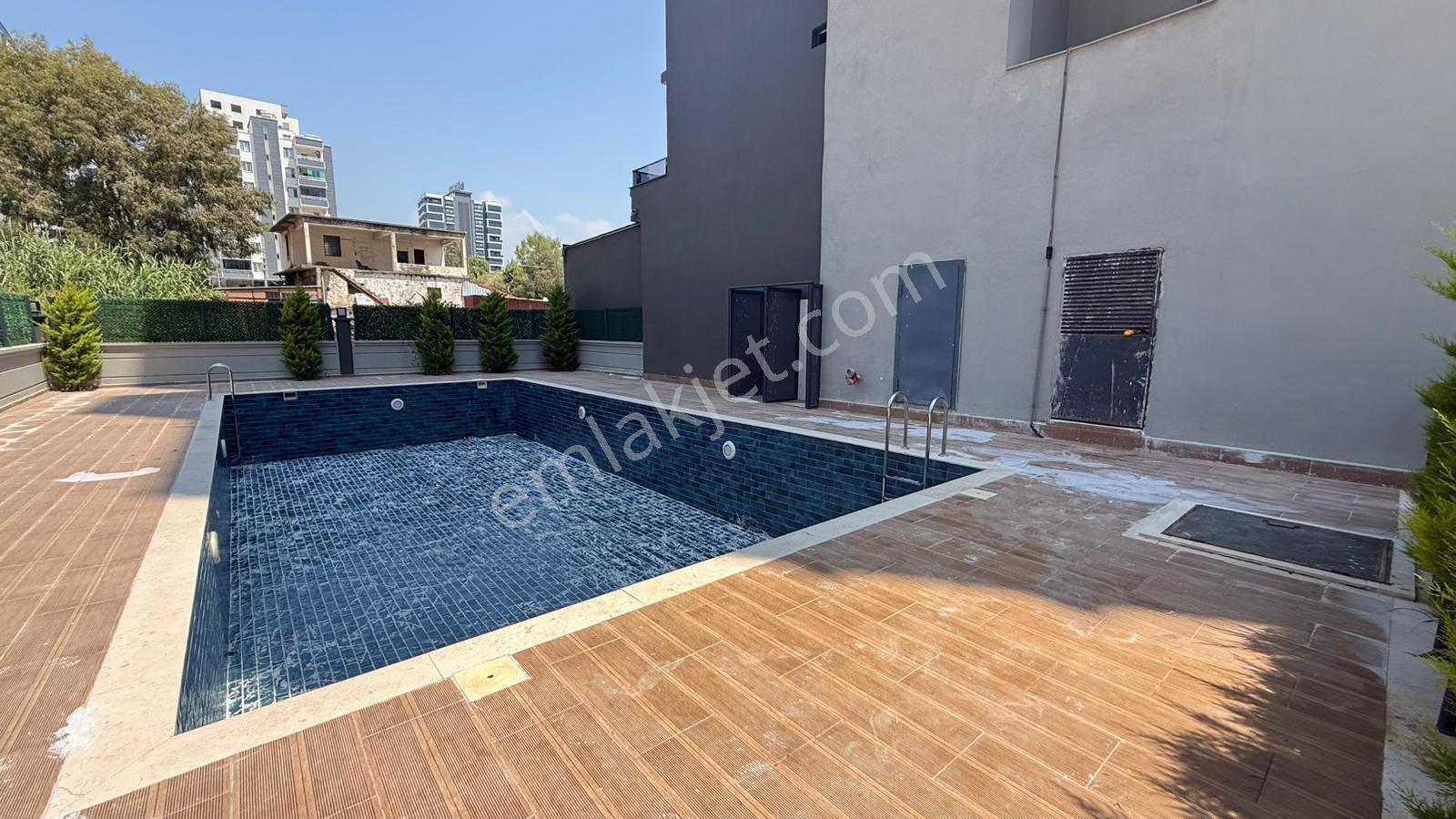 Mersin Arpaçta Denize 100 Mt Havuzlu Sitede Şık 1+1 Daire - Görsel 20