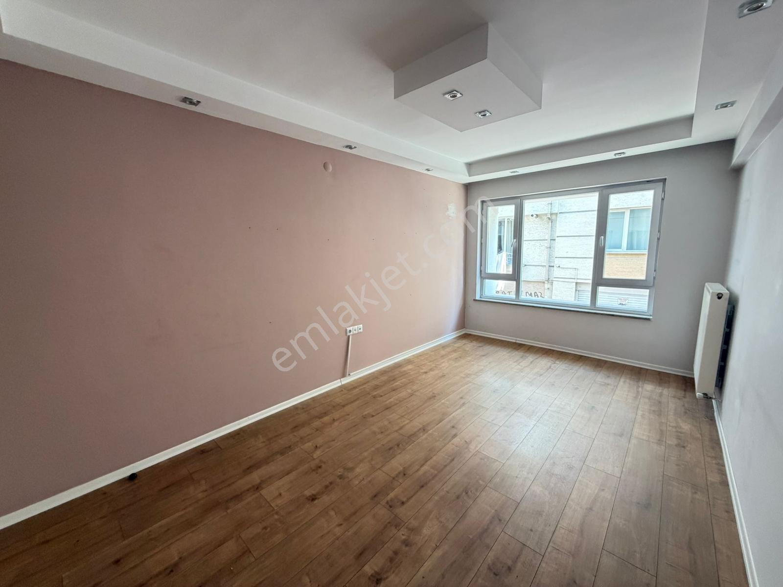 Oscar'dan Sakarya Caddesi Yakını Asansörlü Balkonlu 2+1 - Görsel 18
