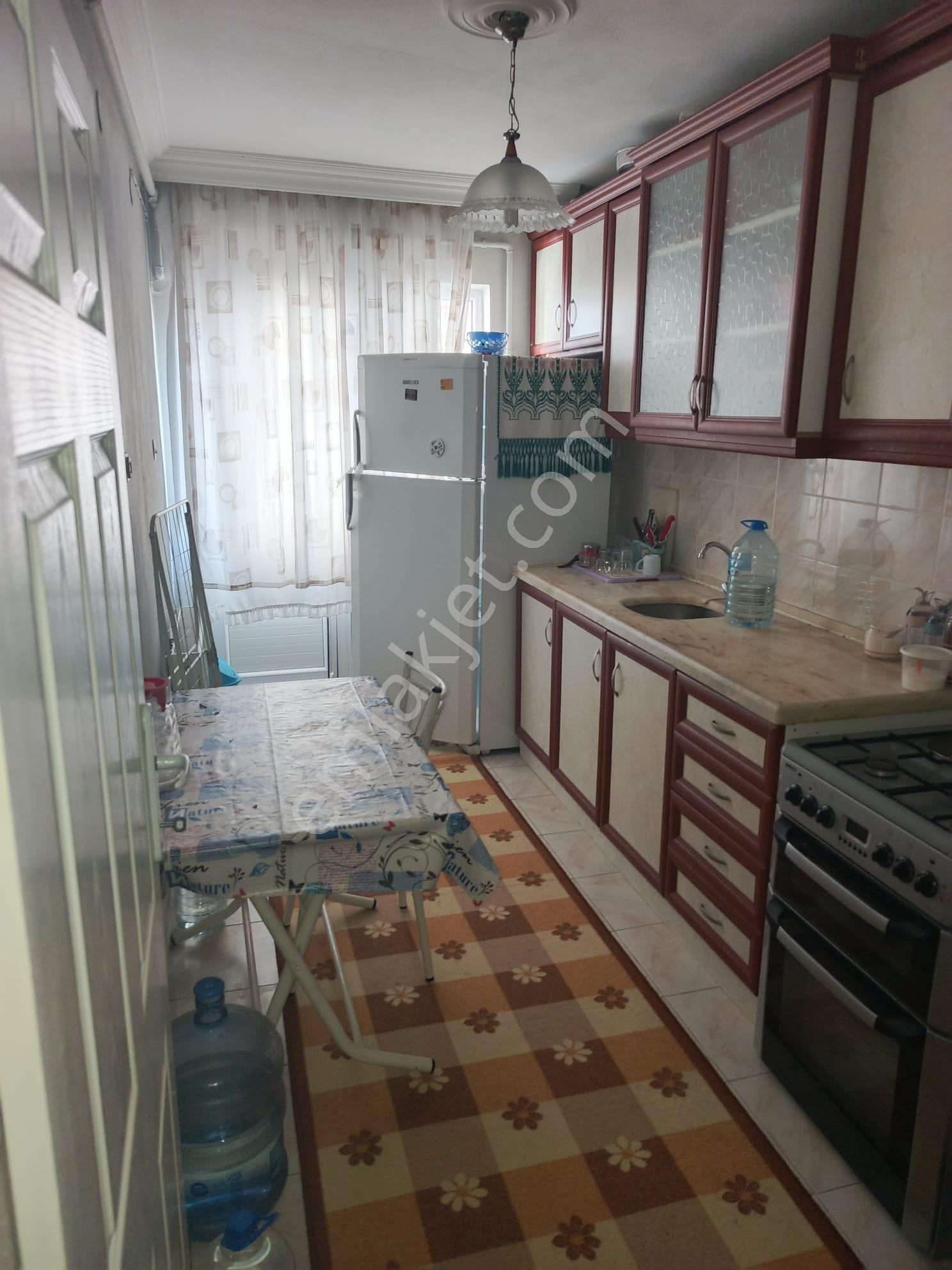 Mudanya Siteler Mah'de Eşyalı Kiralık Daire Merkezde 1.kat Düzayak 2+1 Geniş Çift Balkonlu Site İçi - Görsel 13