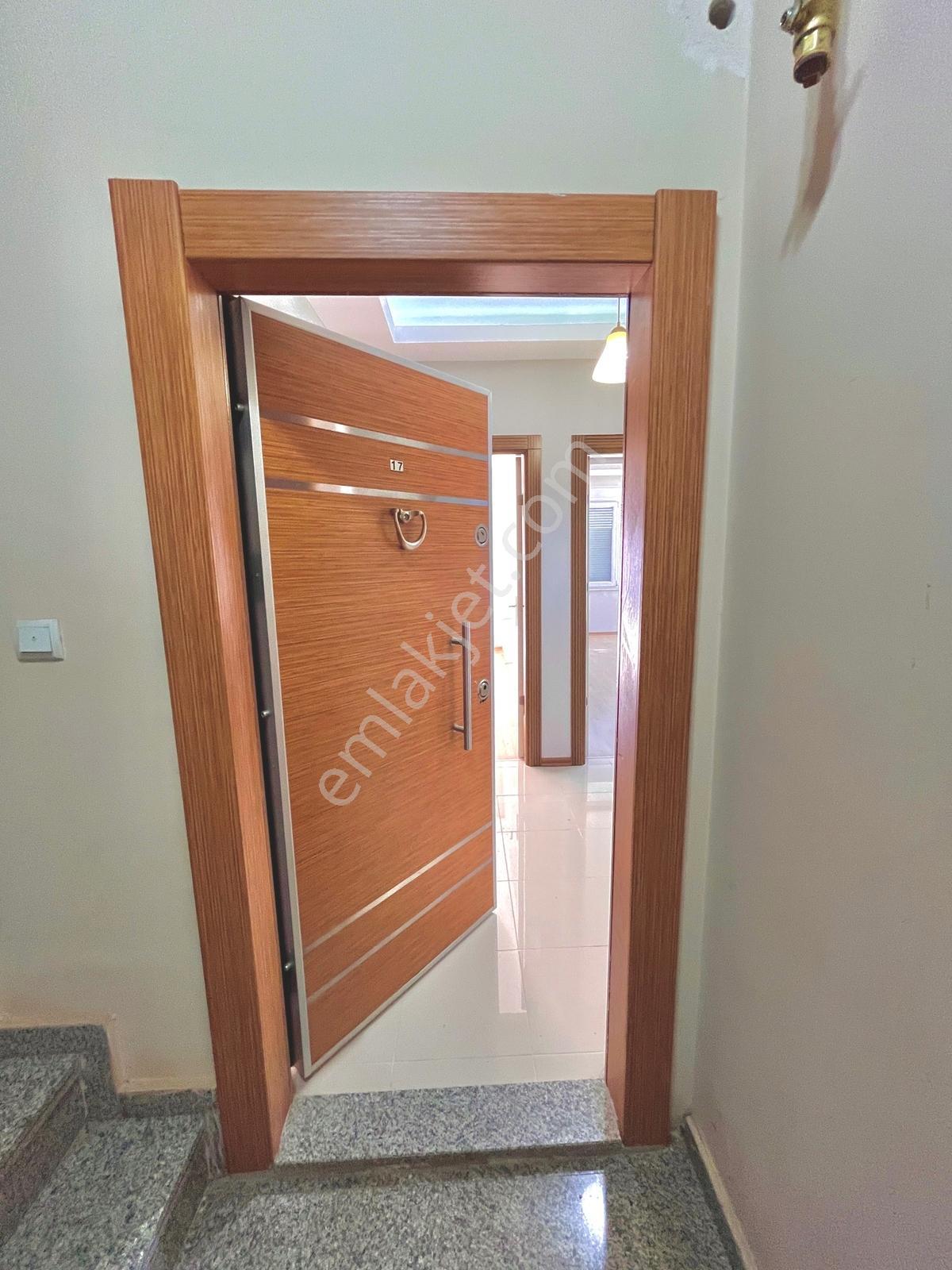 Konyaaltı Akkuyu'da Tek Bloklu , Asansörlü, Otoparklı 90m² - Görsel 12