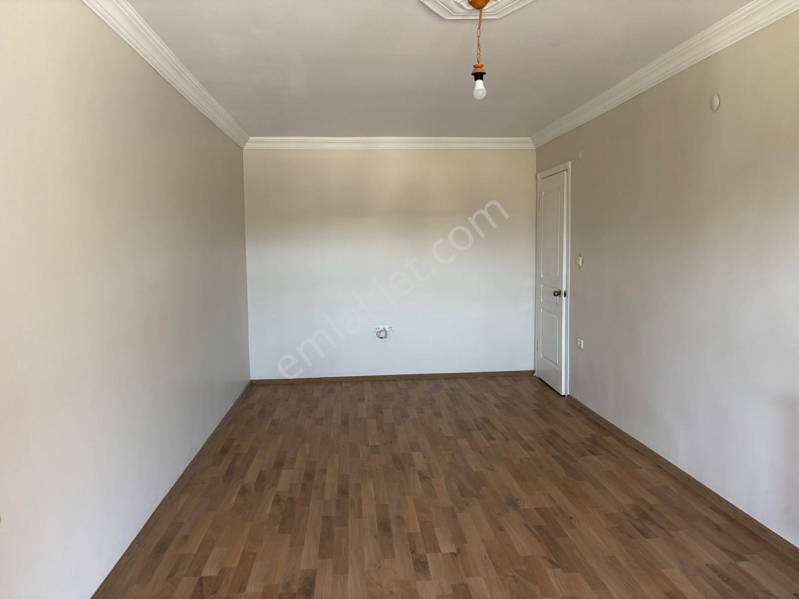 Gölcük Merkez Manzaralı Grniş 3+1 Teraslı Daire - Görsel 30