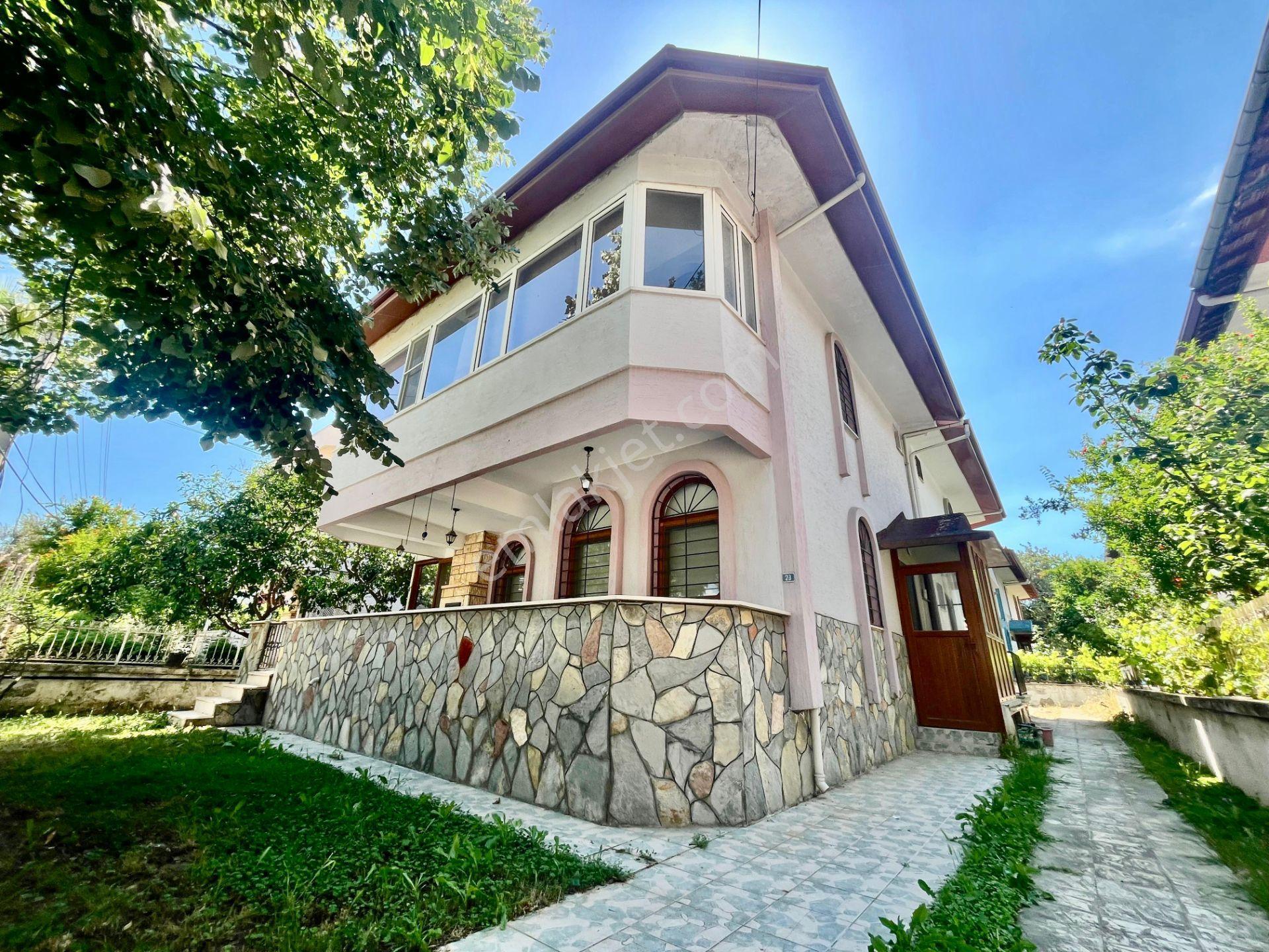 ꧁ay Emlaktan꧂ören'de Denize 200 Metre Muhteşem Konumlu Satılık 3+1 Villa