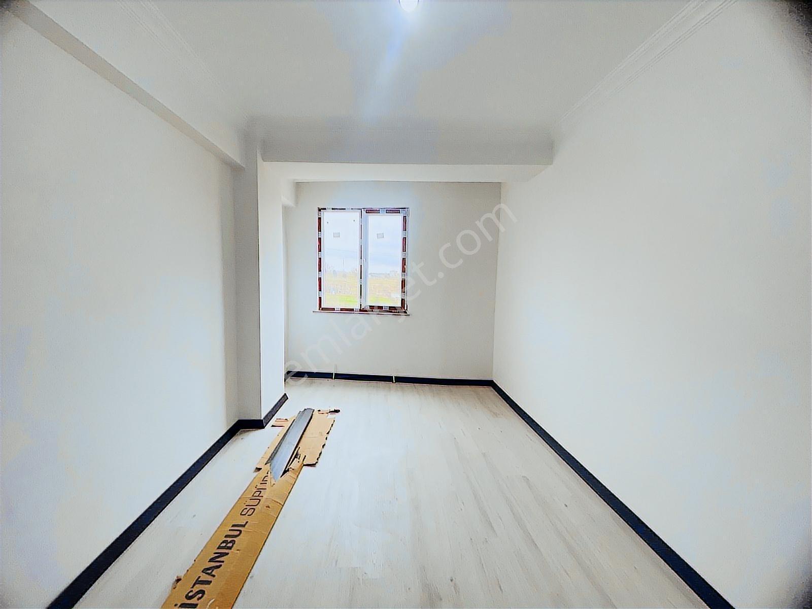 Güven'den Kapaklıda Caddeye,servslere Yakın Ankastreli 2+1 Daire - Görsel 15