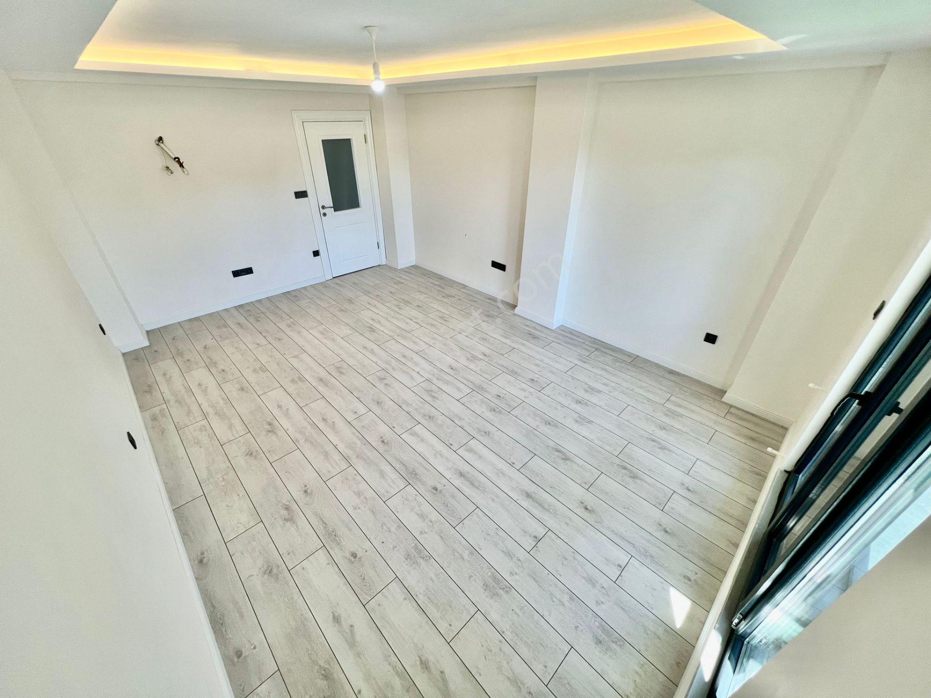 ✨ay Emlak'tan✨ Muhteşem Konumlu Kendine Ait Geniş Bahçeli Satılık 3+1 Müstakil Villa - Görsel 13