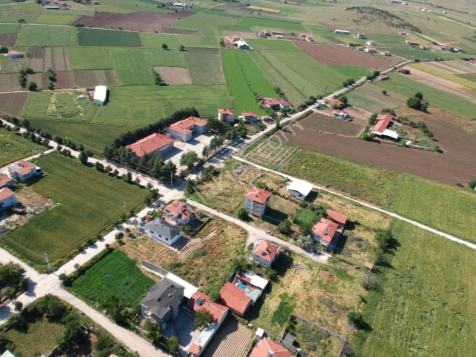 İlbey // İstiklal Mahallesi H.a.yesevi Cad.de 310 M² Arsa - Görsel 13