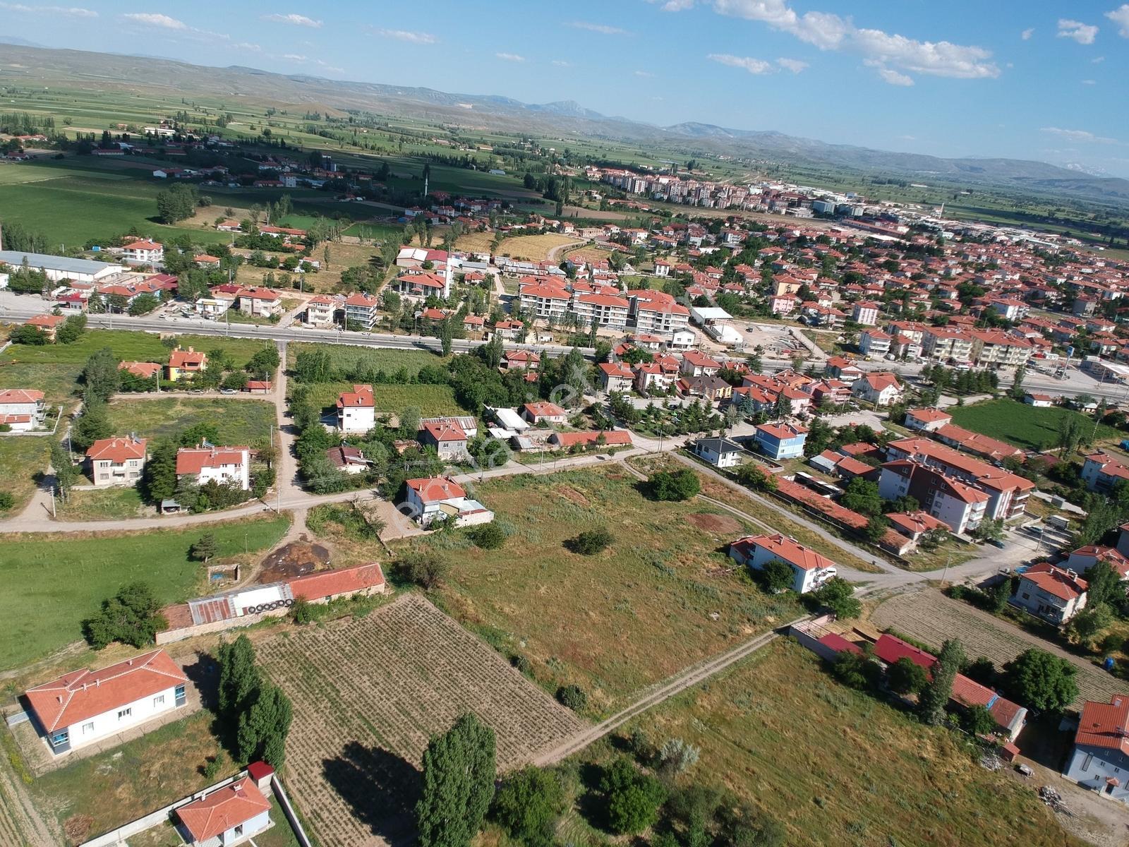 İlbey // İstiklal Mahallesi H.a.yesevi Cad.de 310 M² Arsa - Görsel 2