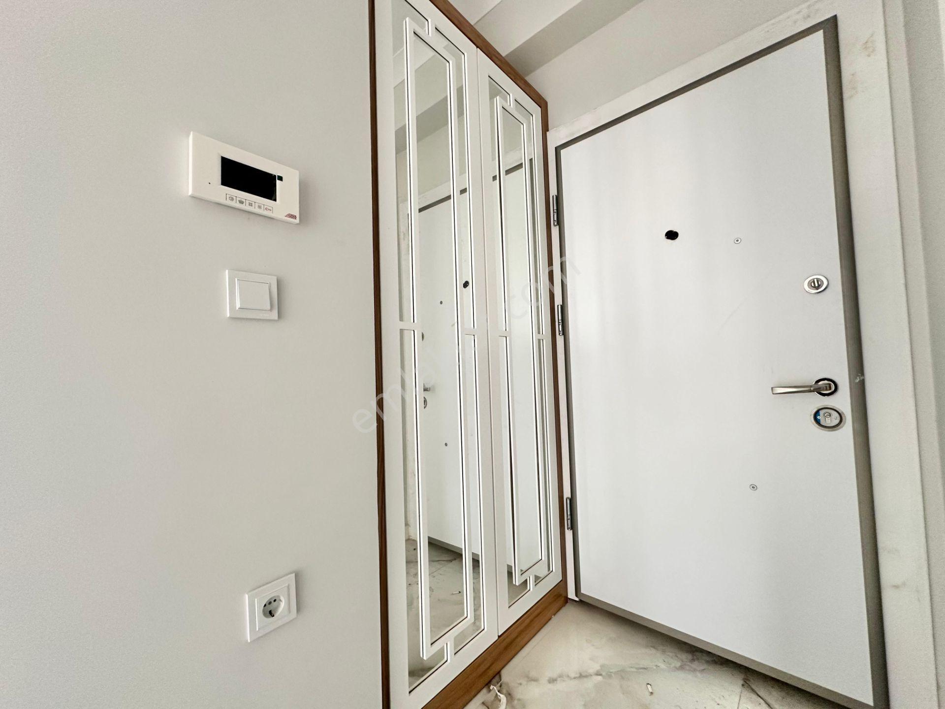 ꧁ay Emlaktan꧂küçükkuyu Mıhlı'da Lüks Butik Sitede Denize 300 M Bahçe Kullanımlı Satılık 2+1 Daire - Görsel 32