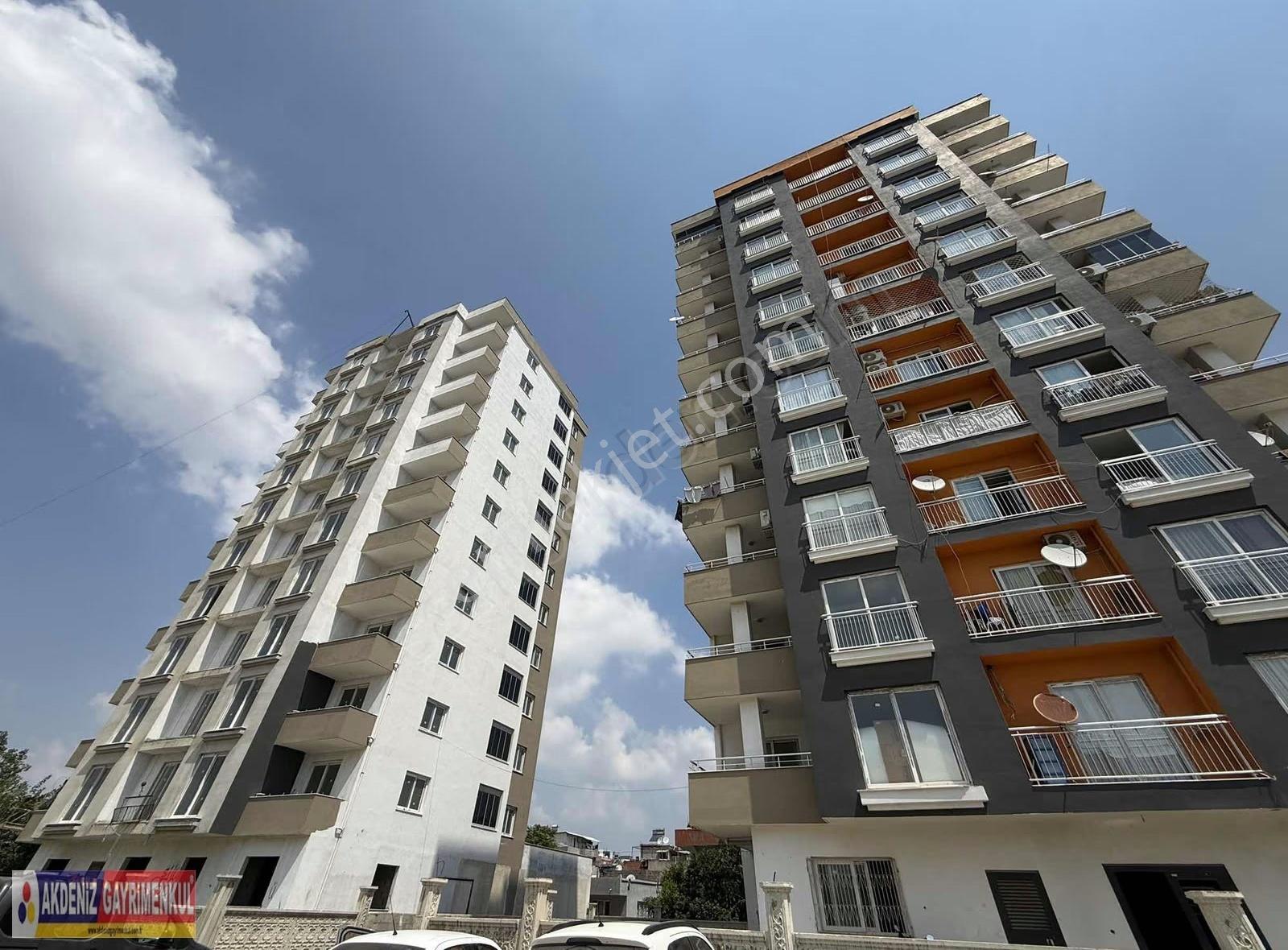 Mithatpaşa Mahallesinde 1+1 Geniş Oturumlu Satılık Uygun Fiyat