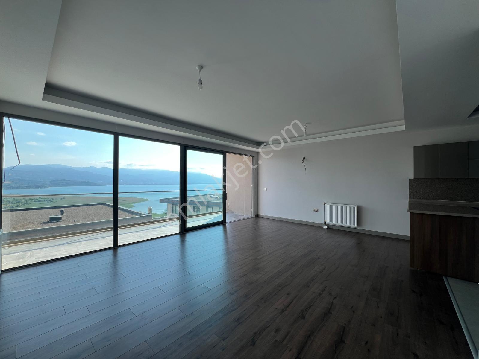 Gölbaşı Konaklarında 2+1 Göl Manzaralı Kiralık Daire - Görsel 21