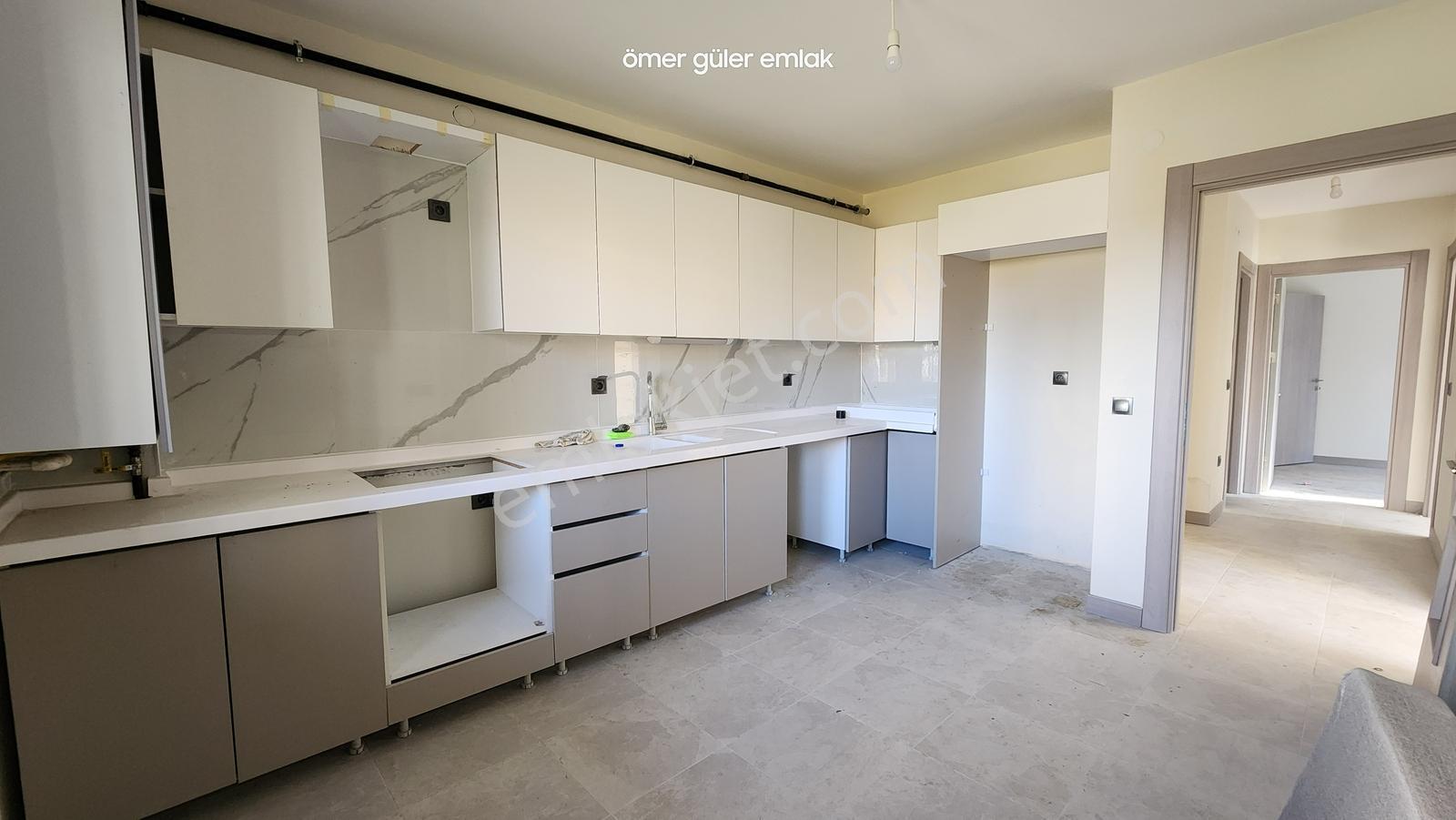 Güler'den Saraycık Tokide Giriş 2+1 90m2 Boş K.otopark E.banyolu - Görsel 8