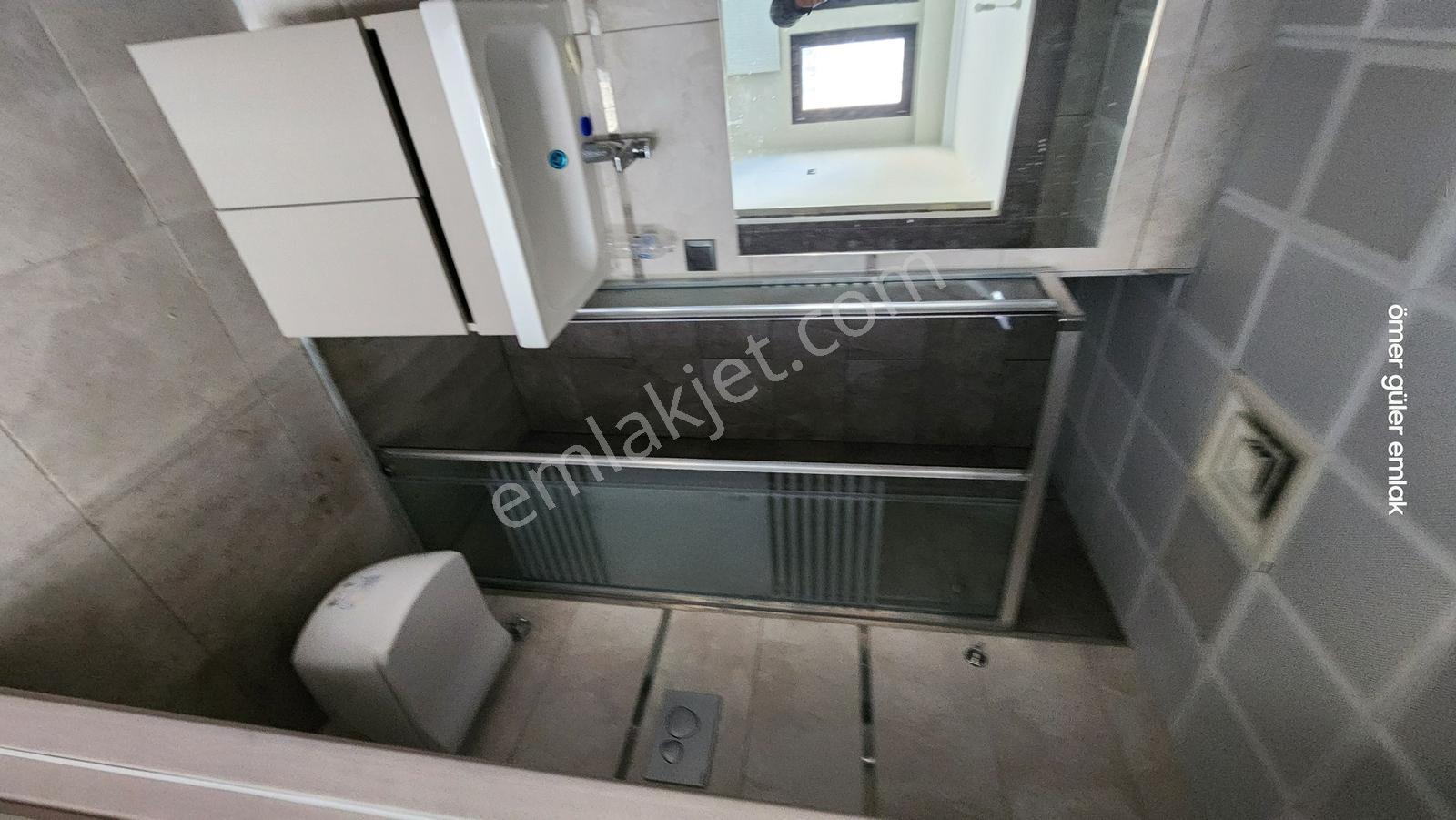 Güler'den Saraycık Tokide Giriş 2+1 90m2 Boş K.otopark E.banyolu - Görsel 3