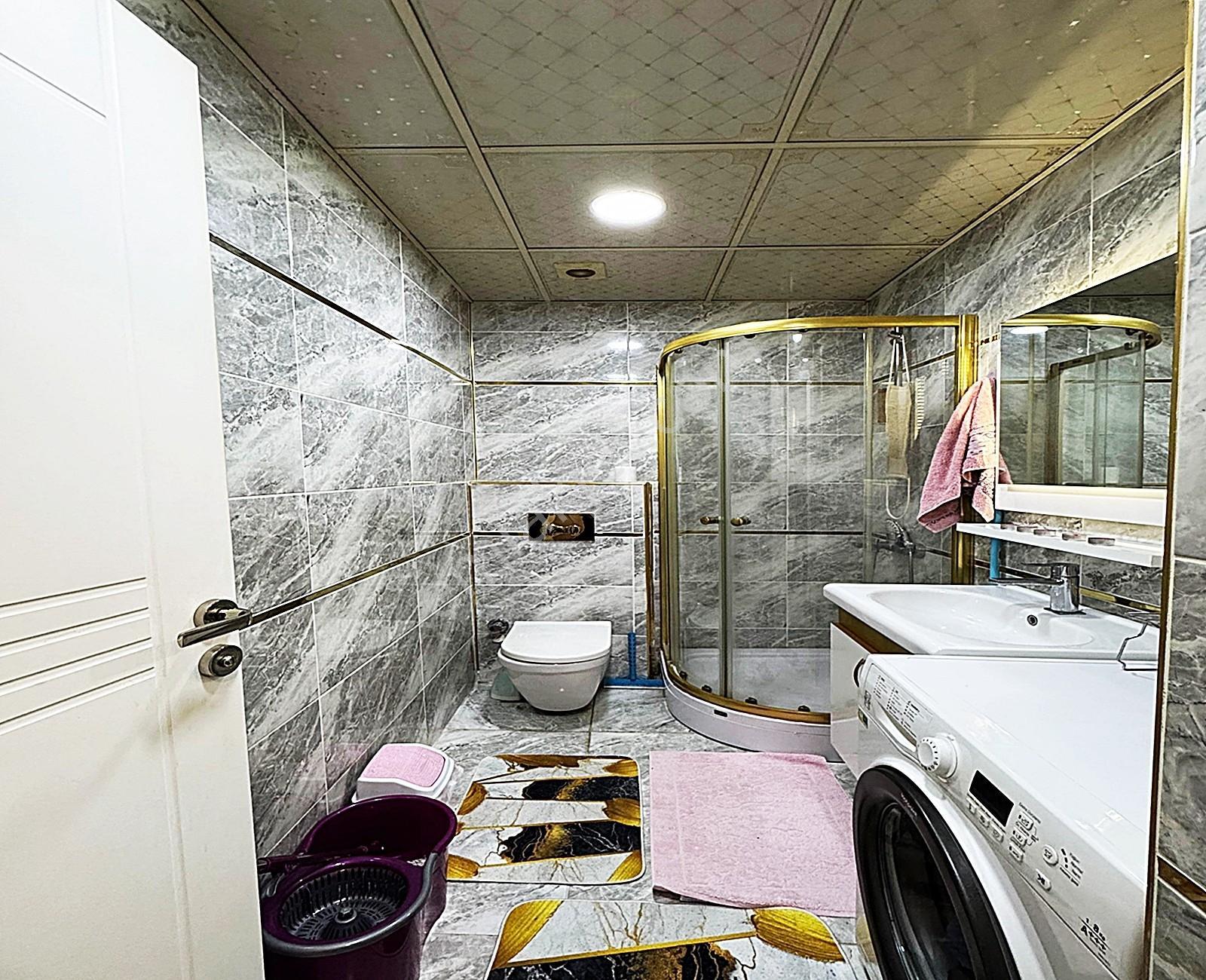 Aile Yaşamına Ve Yatırıma Uygun,sosyal Donatılı Sitede 1+1 Daire - Görsel 8