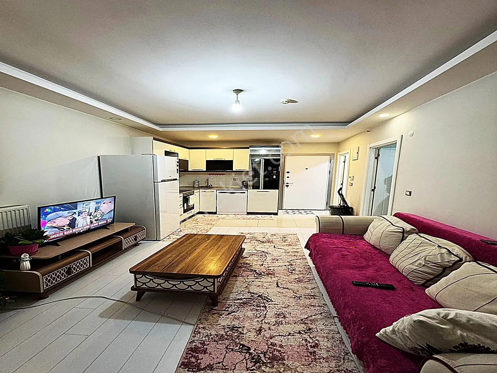 Aile Yaşamına Ve Yatırıma Uygun,sosyal Donatılı Sitede 1+1 Daire - Görsel 4