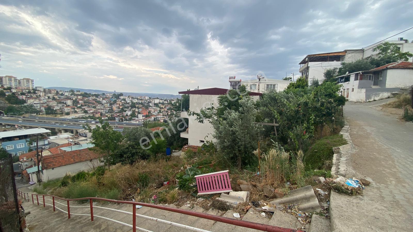 Müstakil Tapulu 144 M² Satılık Arsa | Bayraklı Onur Mahallesi’nde Değerli Yatırım Fırsatı