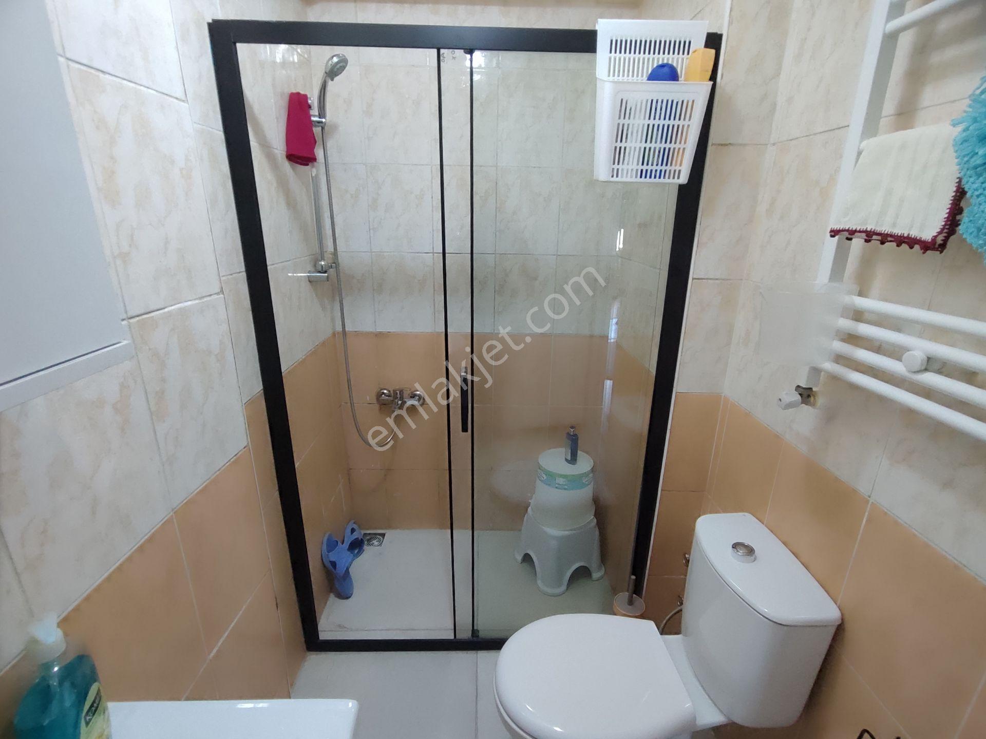 Kardeşten Edremit Atatürk Mah.'nde Doğalgazlı Ayrı Mutfakl Ara Kat Geniş Masrafsız 2+1 Eşyalı Daire - Görsel 20
