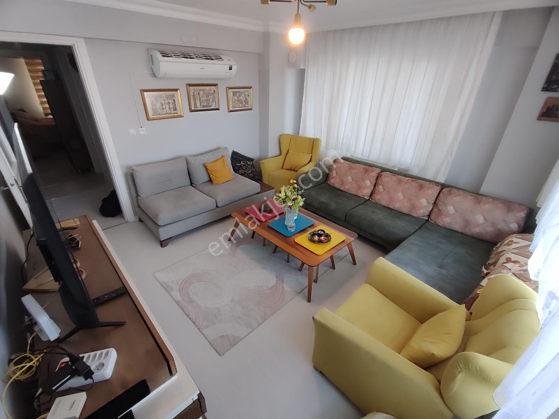Kardeşten Edremit Atatürk Mah.'nde Doğalgazlı Ayrı Mutfakl Ara Kat Geniş Masrafsız 2+1 Eşyalı Daire - Görsel 4
