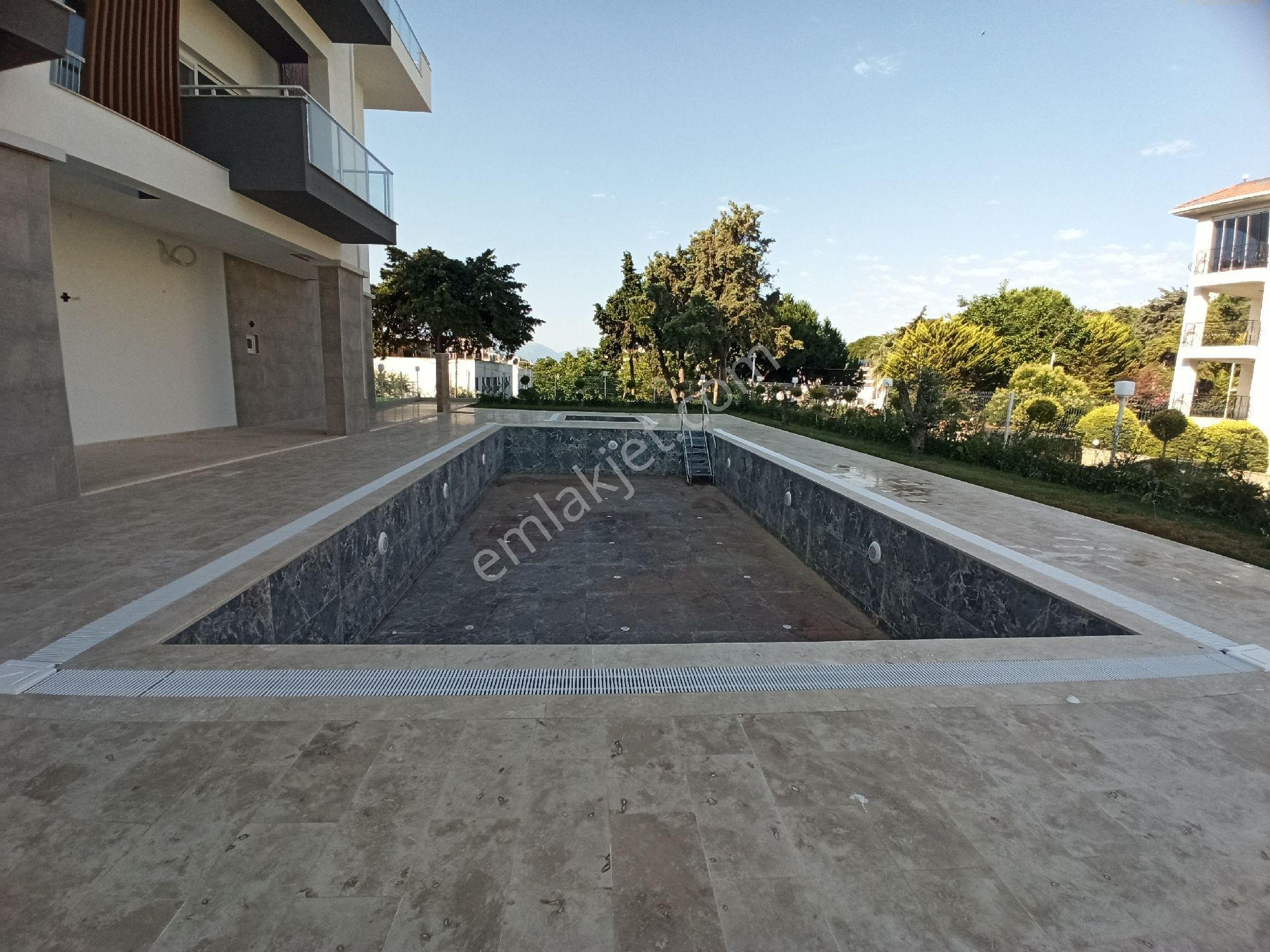 Kadınlar Denizi Ata Residence Deniz Ve Havuz Manzaralı Lüks 2+1 Çatı Dubleks Daire - Görsel 7
