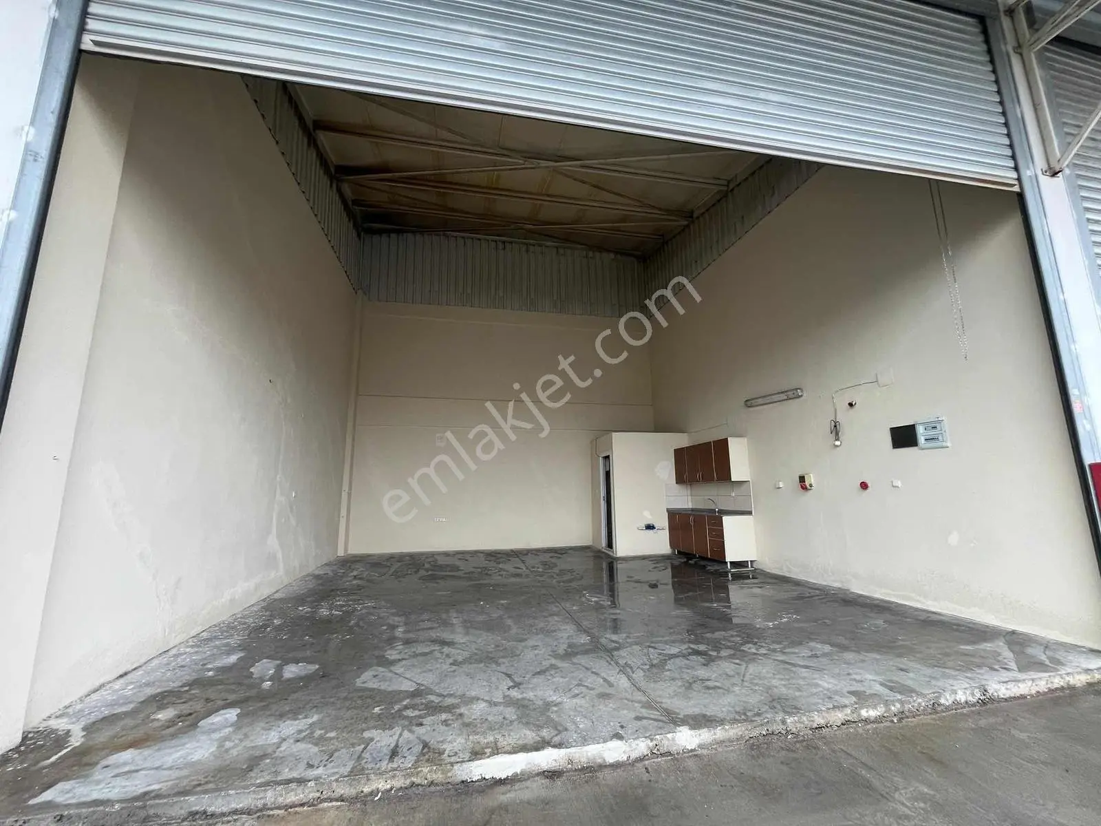 KARŞIYAKA YETSAN İŞMERKEZİNDE 60M2 İKİ KAT YAPILABİLİR SATILIK - Görünüm 2