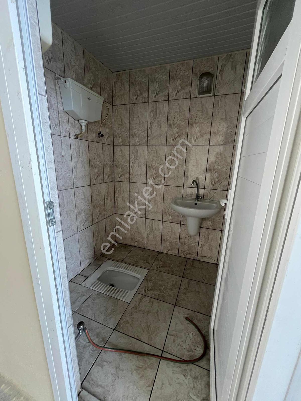 KARŞIYAKA YETSAN İŞMERKEZİNDE 60M2 İKİ KAT YAPILABİLİR SATILIK - Daha fazla