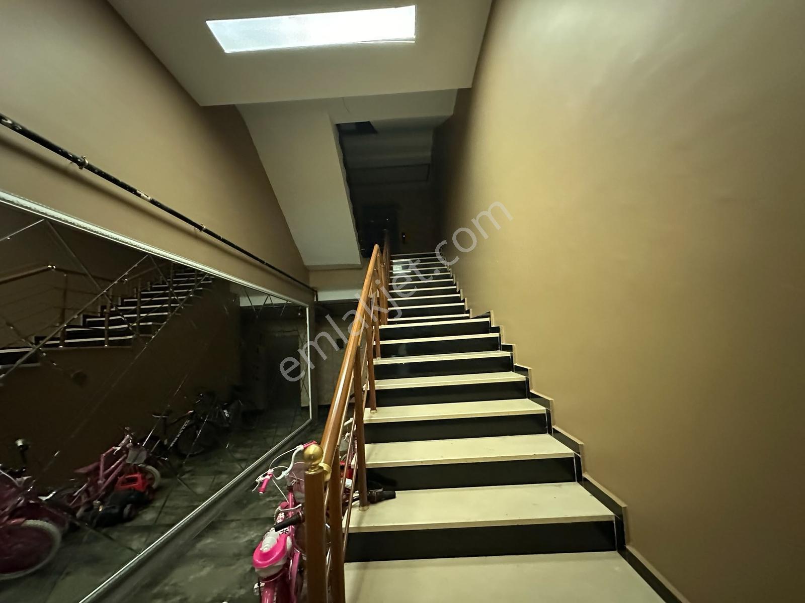 Tarcanlardan Kartepe F.s.m. Karcityde Havuzlu Site Arakat 2+1 - Görsel 20