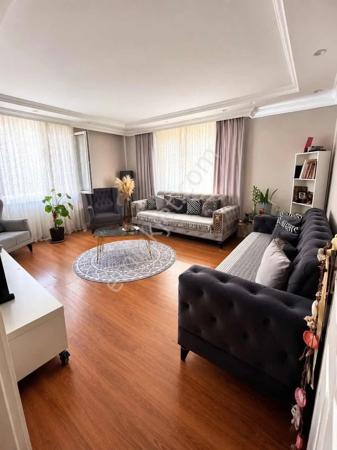 Büyükçekmece Çarşı Ve Salı Pazarına Yakın 2+1 Kiralık Daire