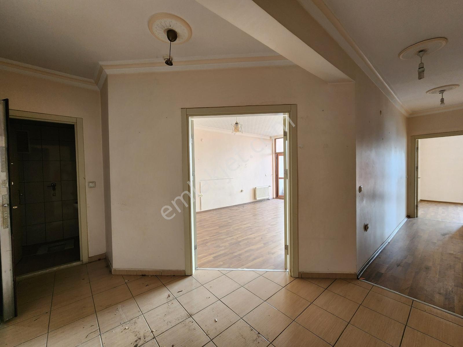 Güler^den Keçiörende Panoramik Vadi Manzralı 12.kat 3+1 Daire - Görsel 33