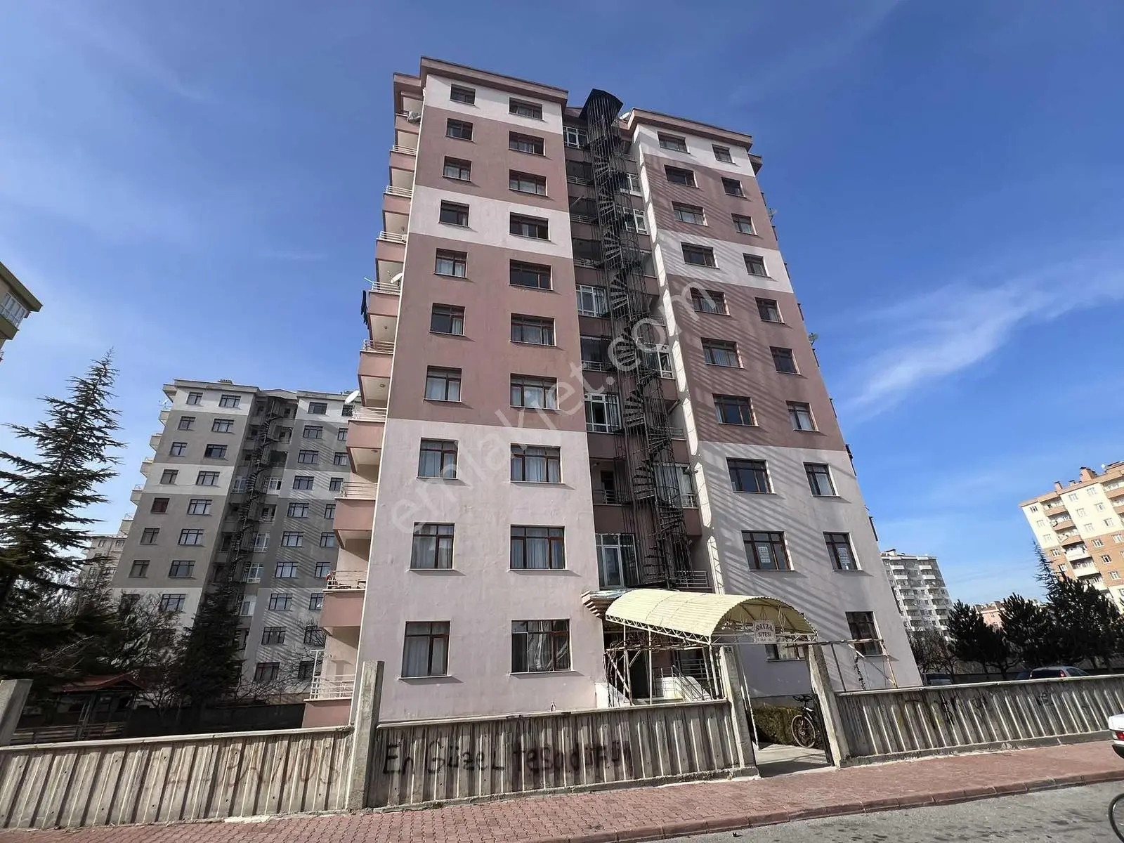 Net Emlaktan Yatırıma Uygun 2+1 Bireysel Kombili Satılık Daire