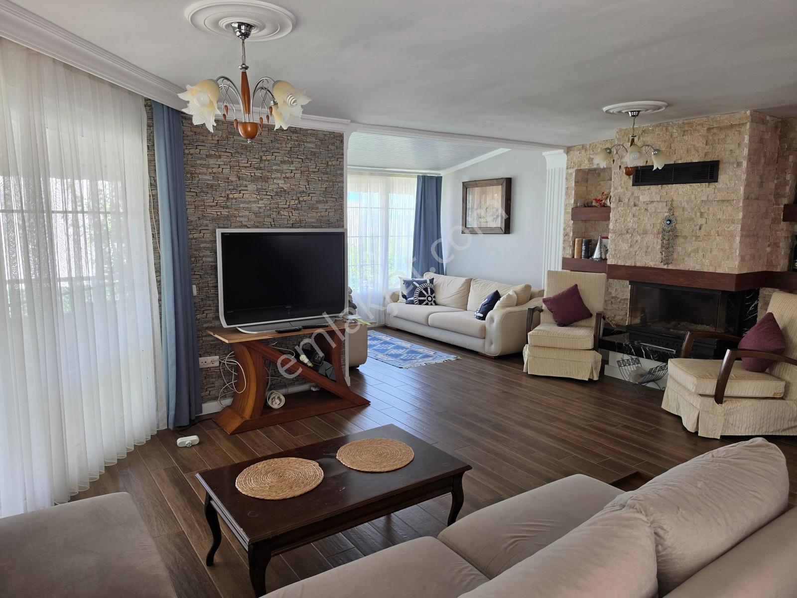 Seferihisar Akarca'da Deniz Manzaralı, Havuzlu 4+1 Villa - Görsel 15