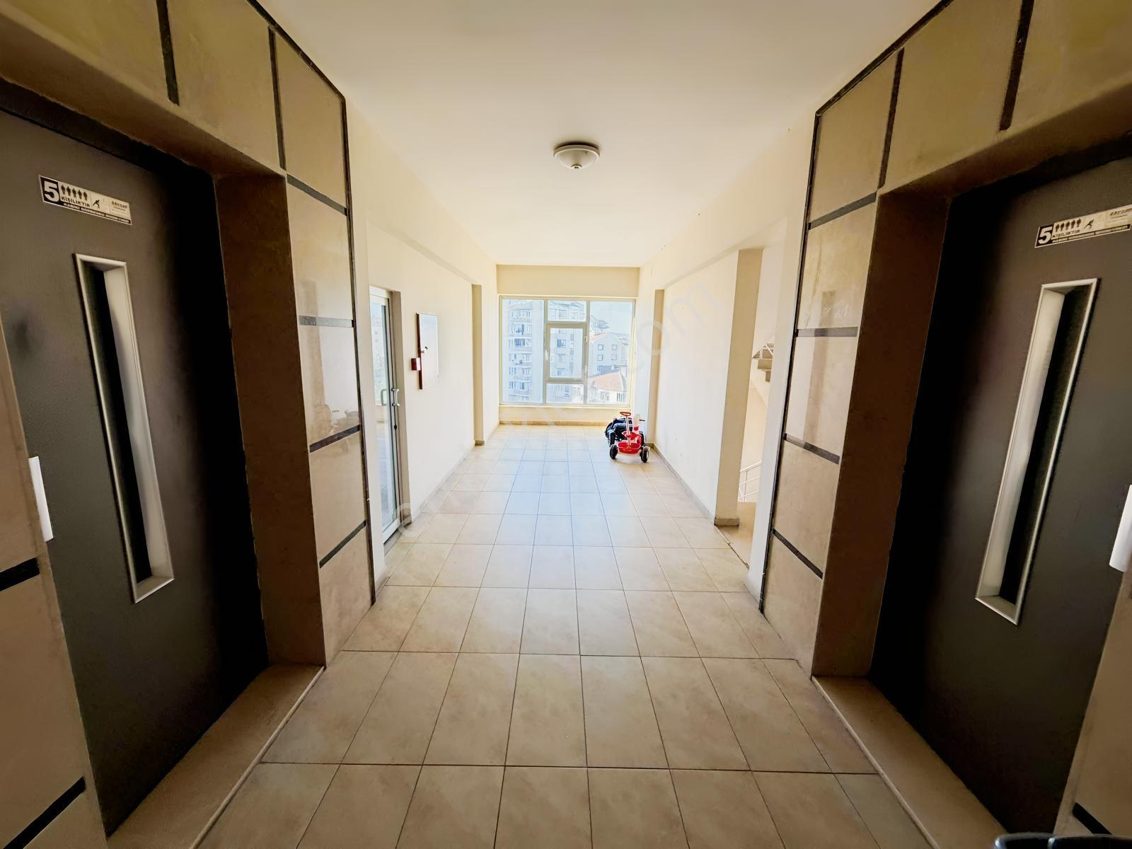 Esenyurtta Site İçi Lüx 3+1 Satılık Daire - Görsel 10