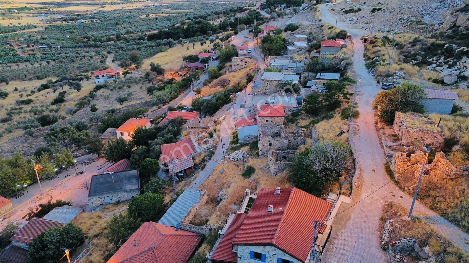 Foça Kocamehmetler'de Satılık 427 M2 Arsa - Görsel 4