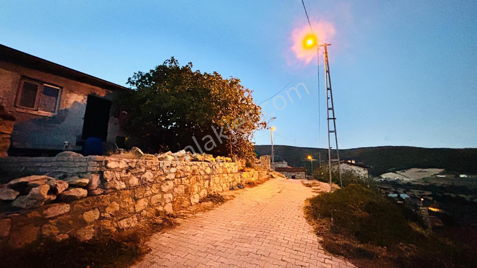 Foça Kocamehmetler'de Satılık 427 M2 Arsa - Görsel 13