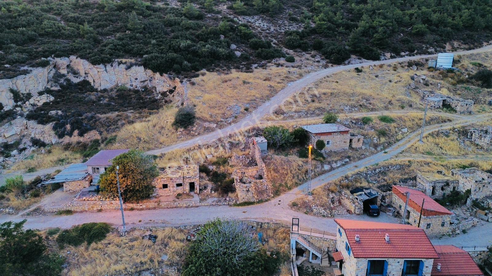 Foça Kocamehmetler'de Satılık 322 M2 Arsa - Görsel 10