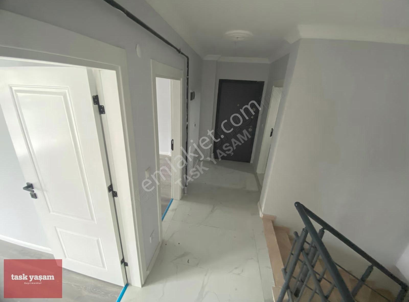 Gebze Eskihisar Mah. Prestijli Konumda Geniş 4+1 Dublex Daire - Görsel 35