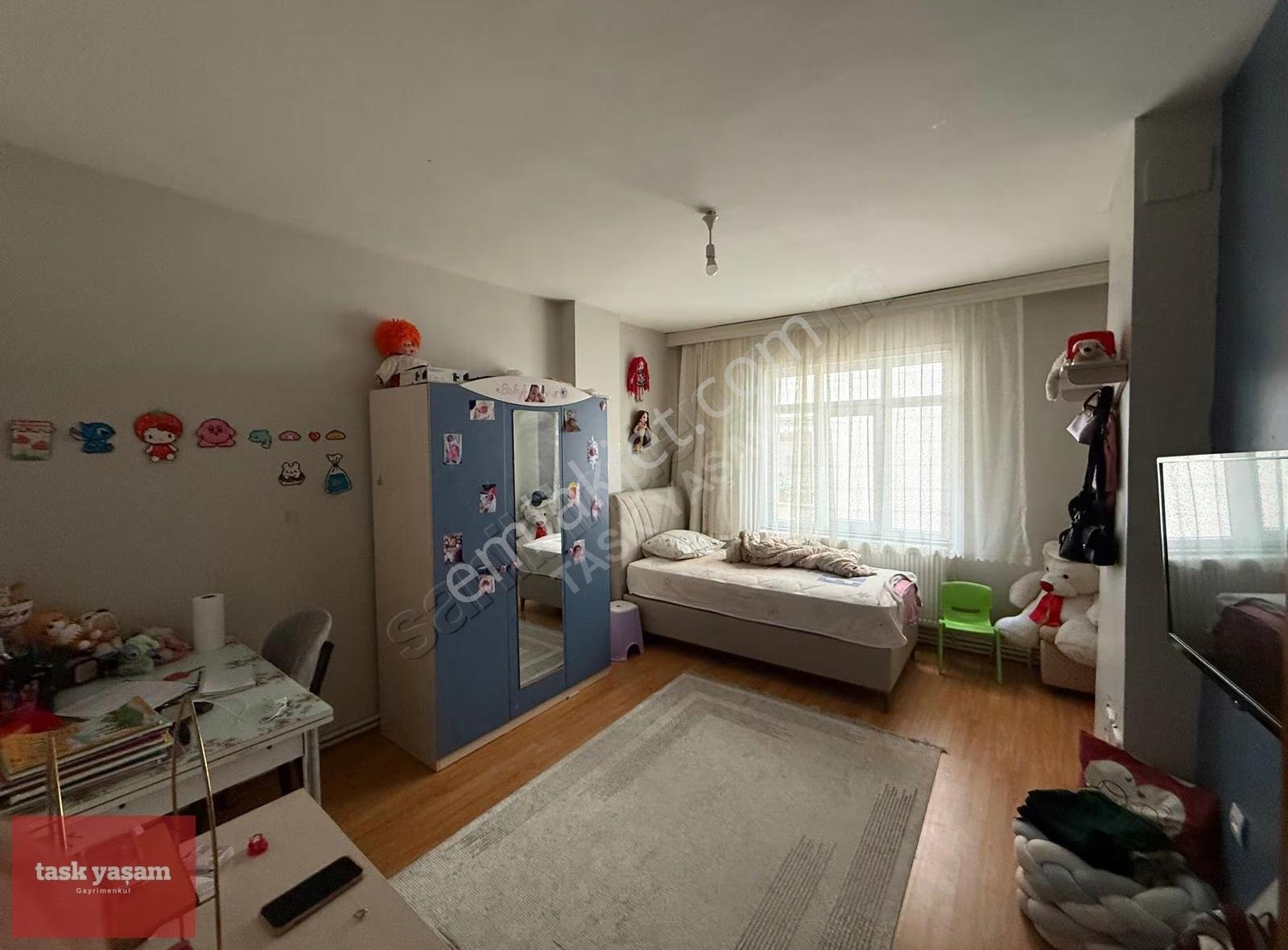 Tuzla Şifa Mah'de Merkezde Geniş 2+1 Satılık Daire 55m2 Arsa Pay - Görsel 5