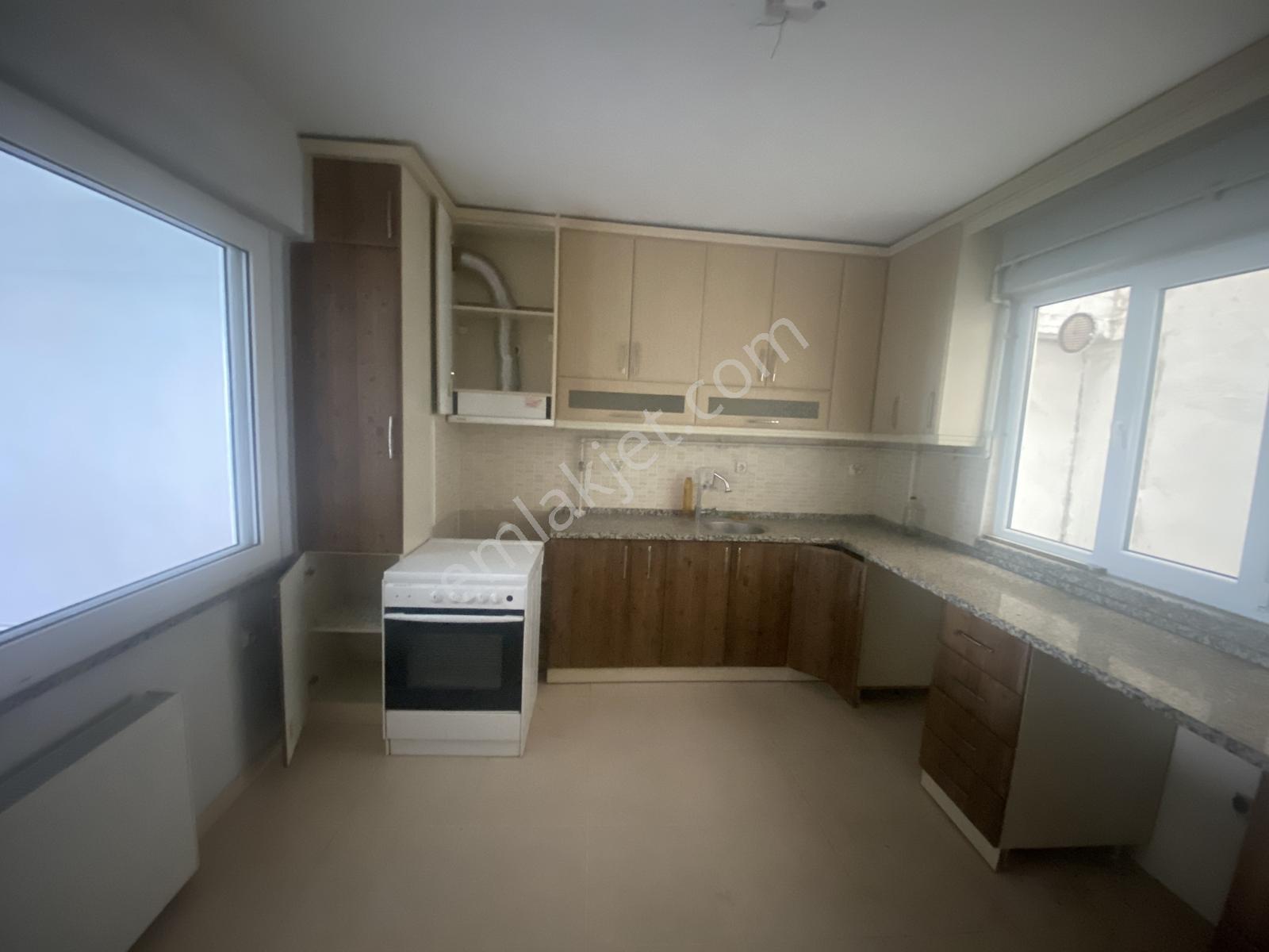 Nazilli Perşembe Pazarı İçinde Kiralık 3+1 Doğalgazlı Daire - Görsel 11