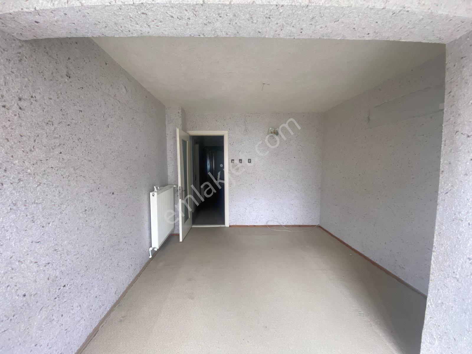 Nazilli Perşembe Pazarı İçinde Kiralık 3+1 Doğalgazlı Daire - Görsel 4