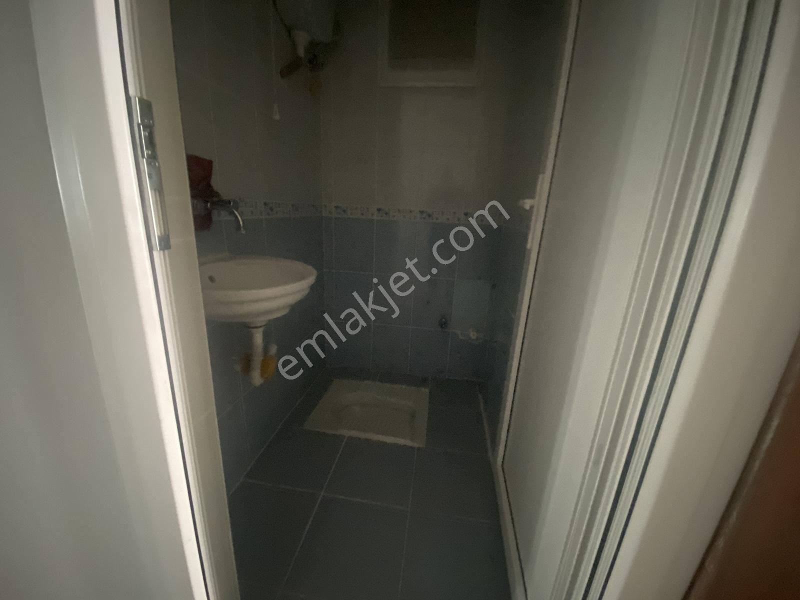 Nazilli Perşembe Pazarı İçinde Kiralık 3+1 Doğalgazlı Daire - Görsel 13