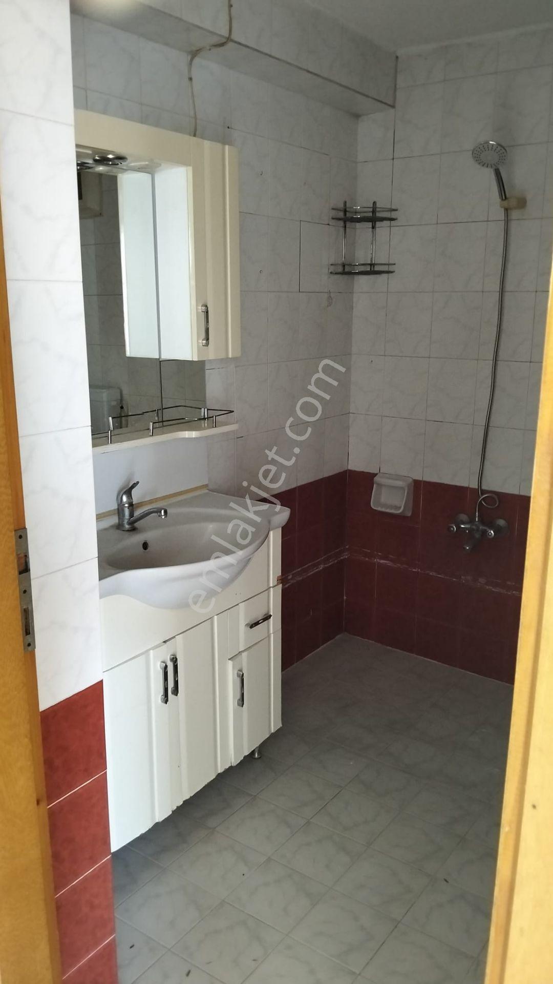 Afyon Üçok Emlaktan Nazmi Saatçi Mah 3+1 110m² Temiz Bakımlı Satılık Daire - Görsel 8