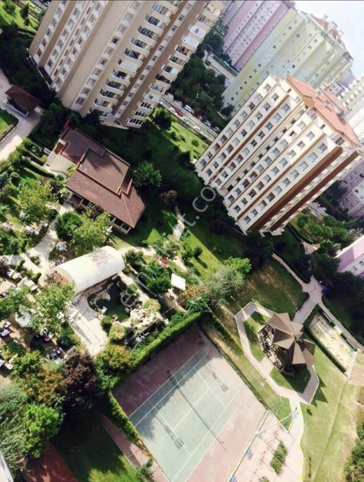 Yeşilkent1 Mavikent'te Deniz Manzaralı Güney Cephe Dubleks Boş