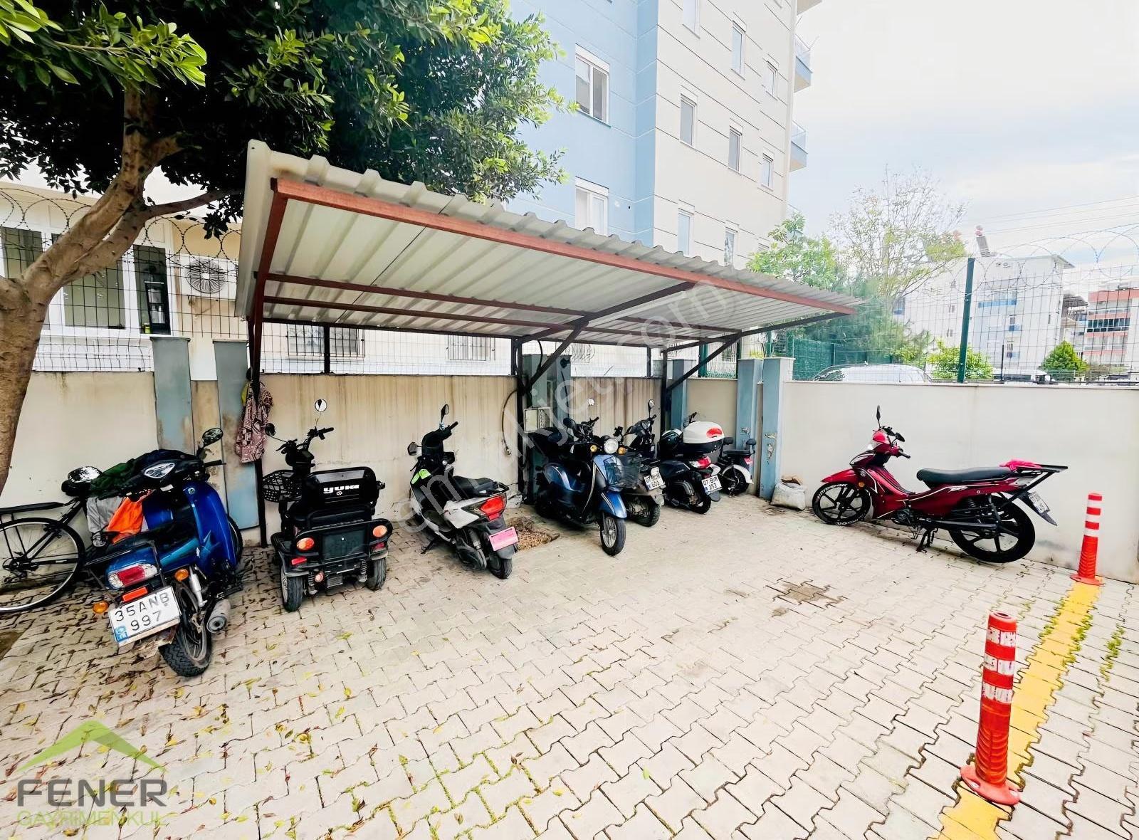 3+1 Ara Kat Havuz Cephe Güvenlikli Site İçi Kiralık Daire - Görsel 9