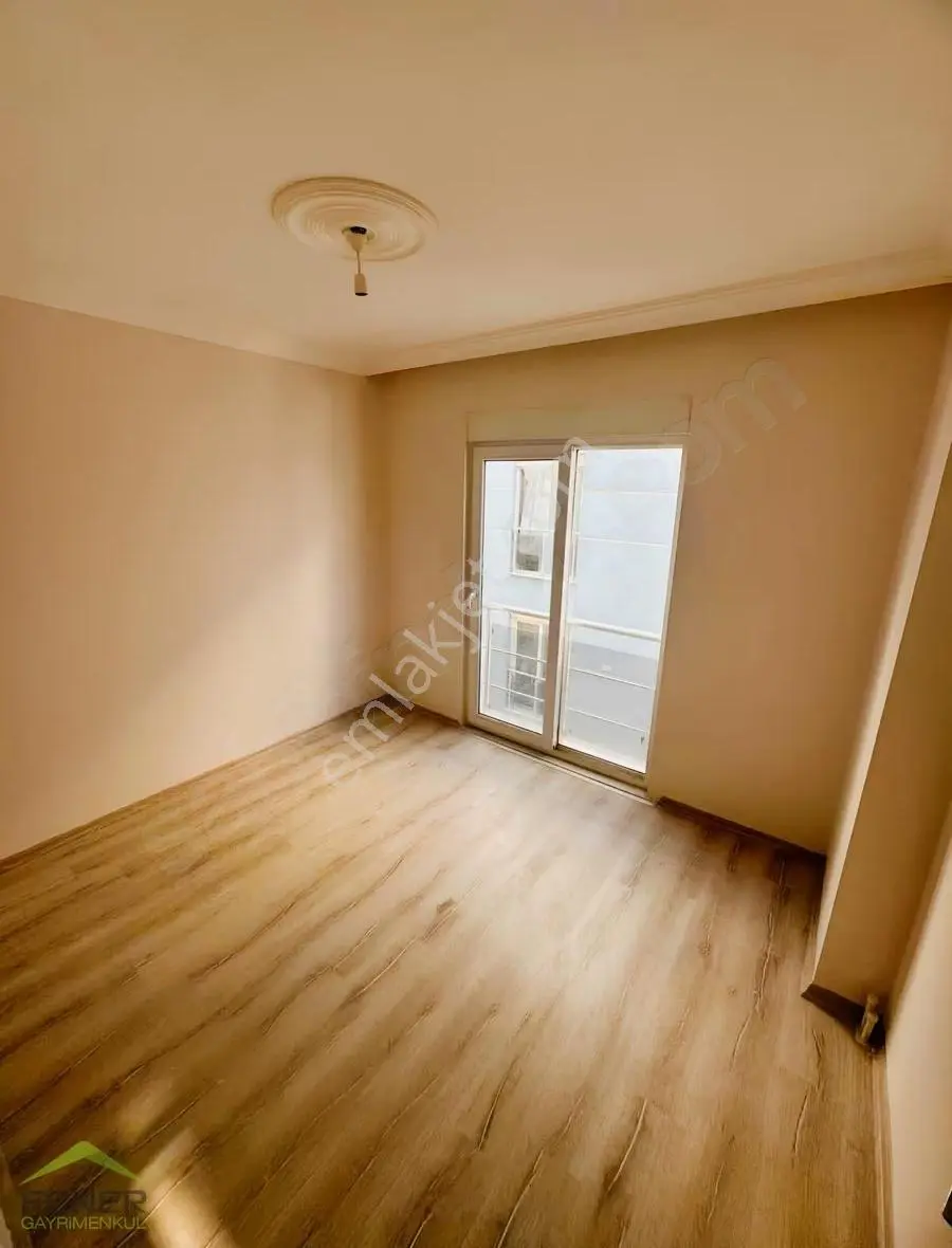 3+1 Ara Kat Havuz Cephe Güvenlikli Site İçi Kiralık Daire - Görsel 3