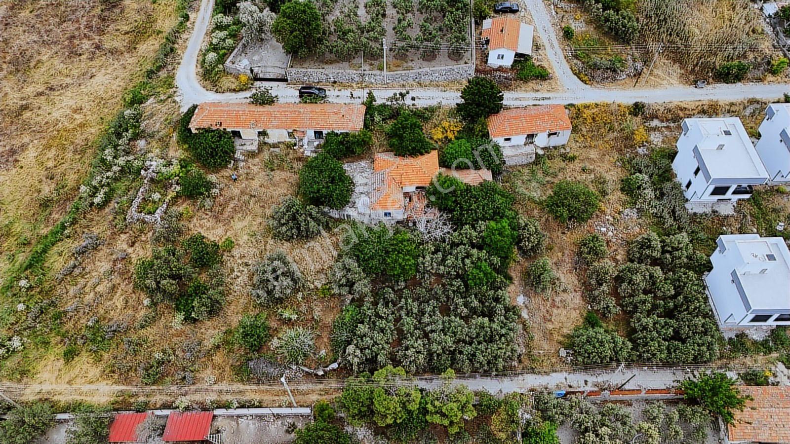 İzmir'in Muhteşem Sahil İlçesinde Deniz Manzaralı İmarlı Arsa - Görsel 26