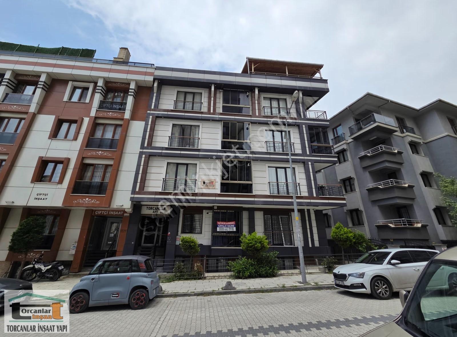 Küçükçekmece Soğuksu'da Satılık 3+1 Yüksek Giriş 105m2 Net - Görsel 17
