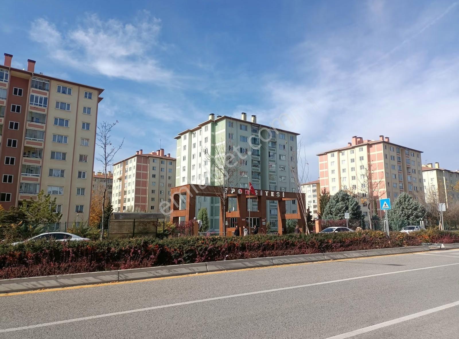 Buğra Dan Spor Sitesinde 24 Saat Güvenlikli Full Yapılı Ara Kat - Görsel 11
