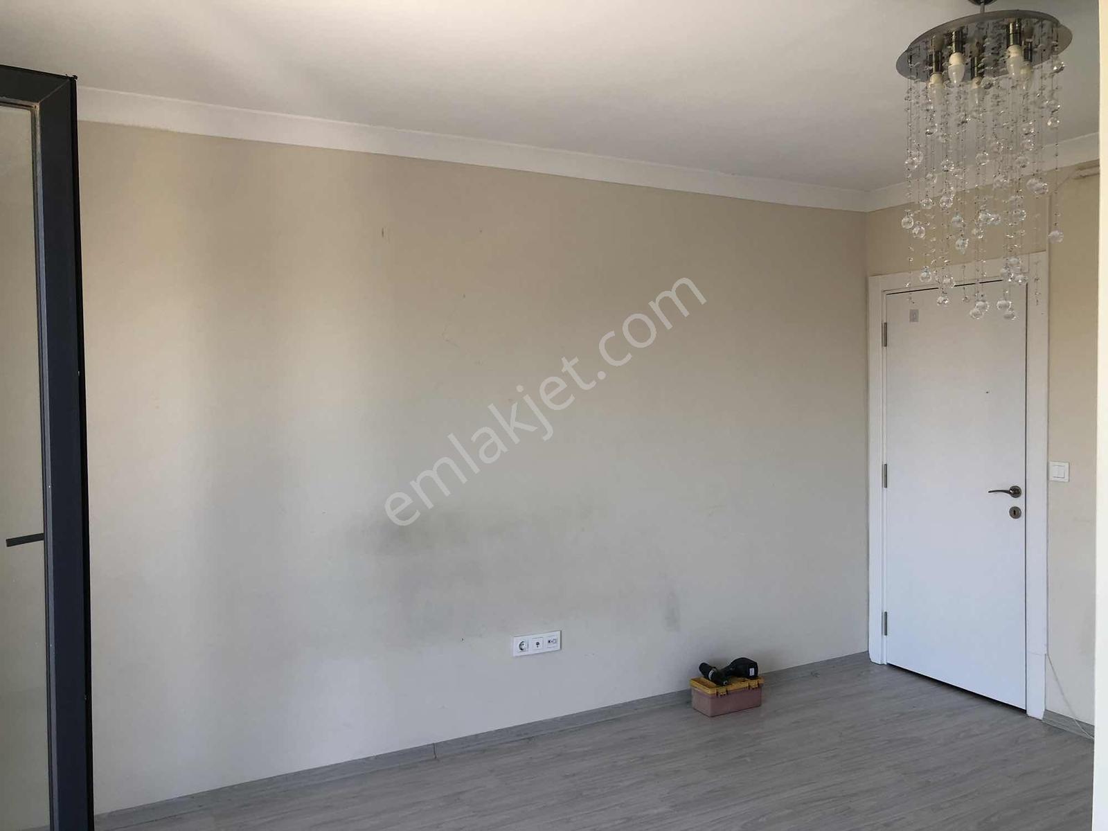 Yamanevler De 1+1 Ara Kat Genç Bina Kiralık Daire - Görsel 17